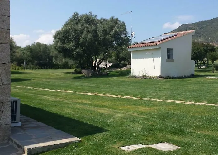 Majore ベッド・アンド・ブレックファスト オルビア