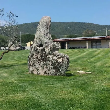 Alojamento de Acomodação e Pequeno-almoço Majore Olbia